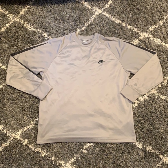 Nike Other - Nike performance long sleeve shirt